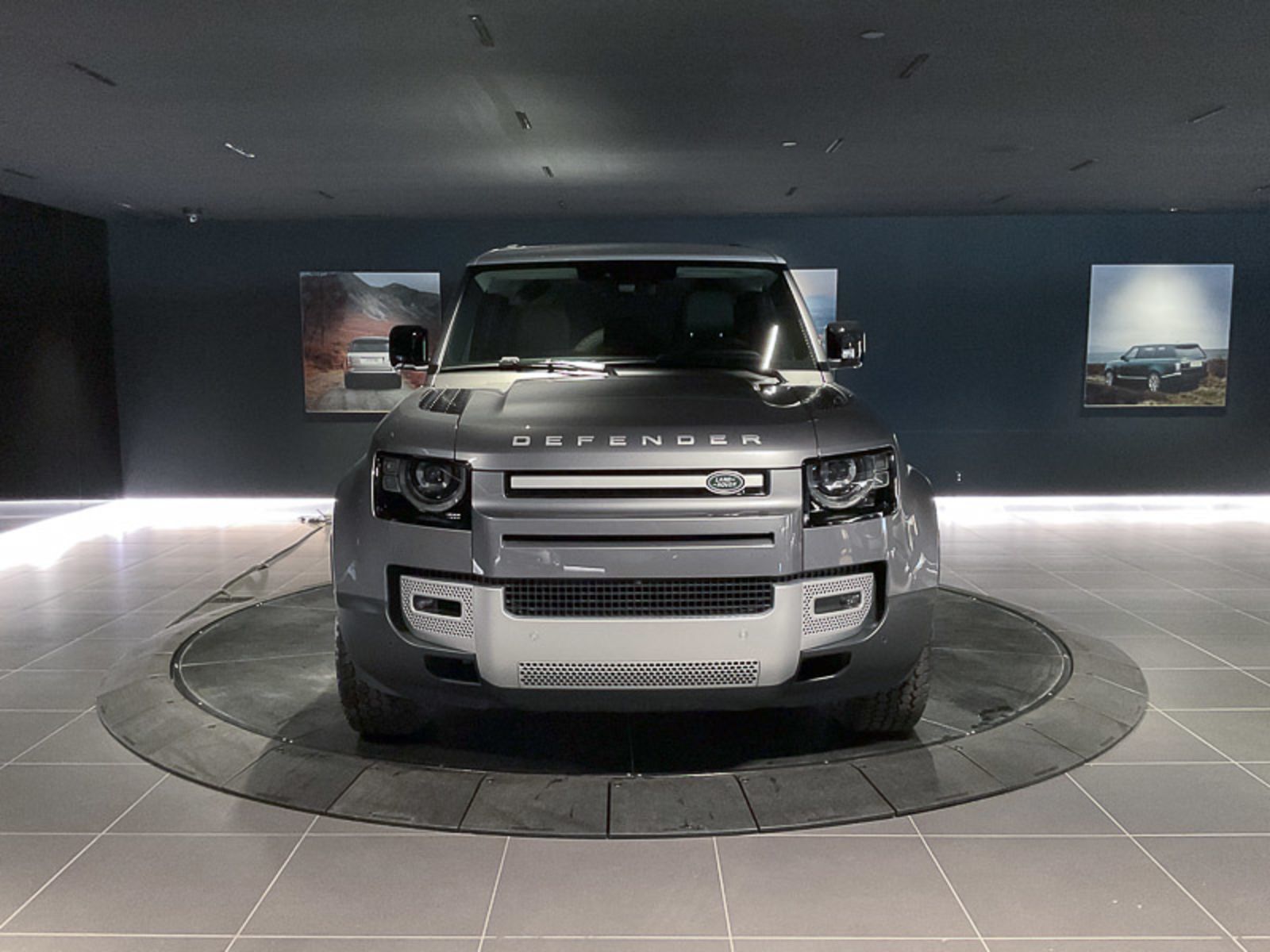 2024 Land Rover Defender S, Vancouver, Cash
