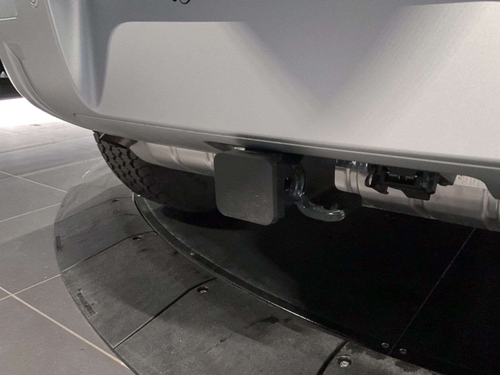 2024 Land Rover Defender S, Vancouver, Cash