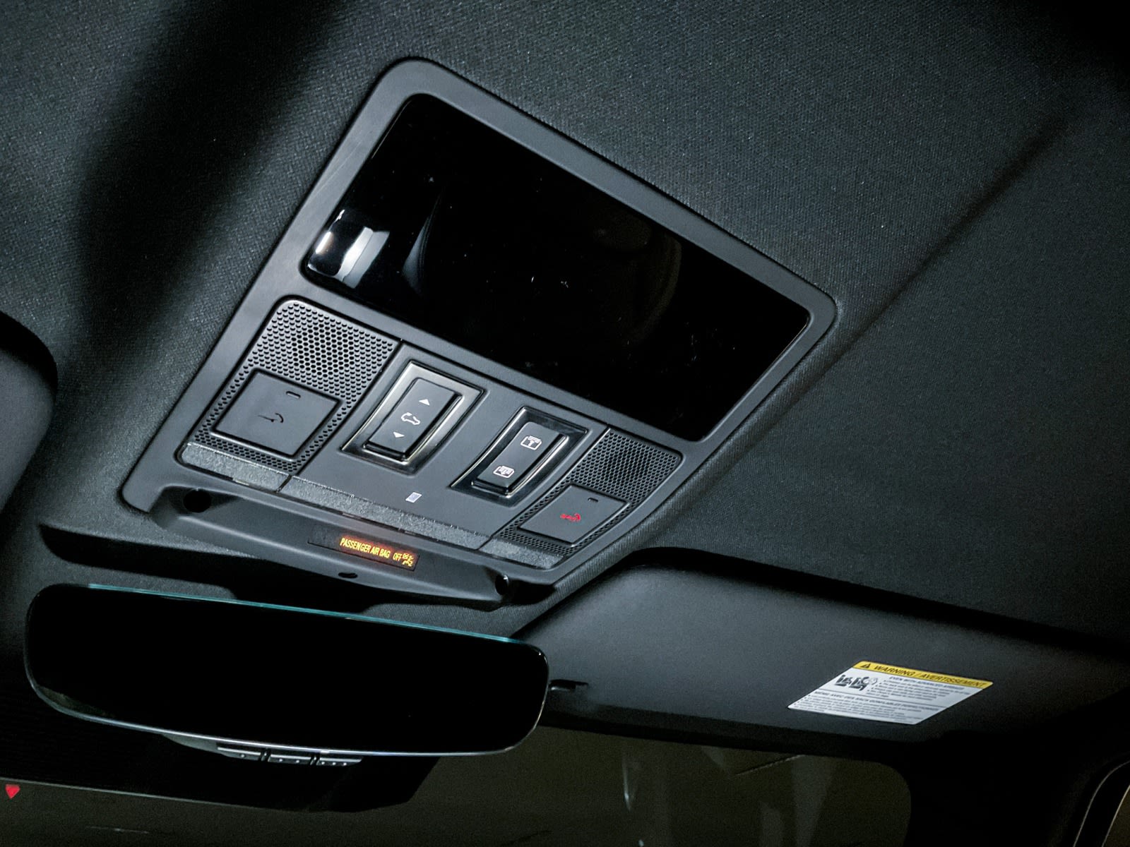 2025 Land Rover Defender S, Vancouver, Cash
