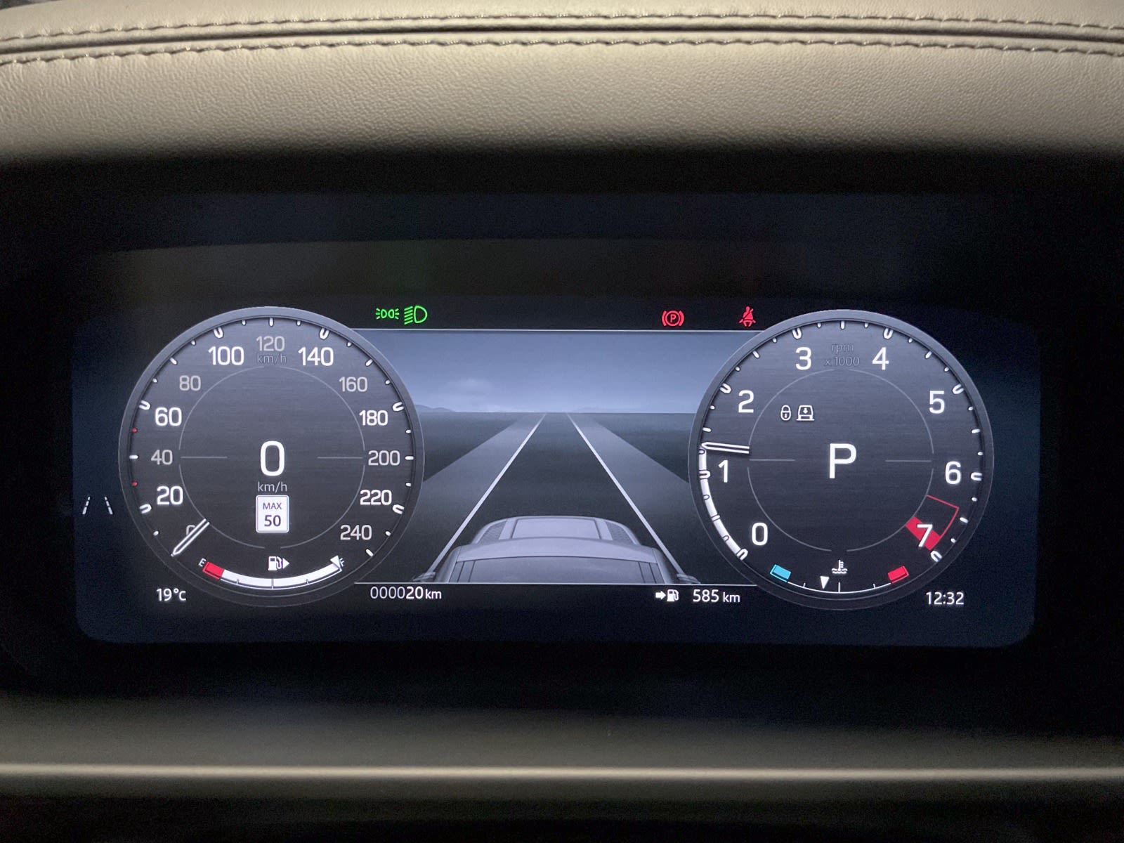 2025 Land Rover Defender V8, Vancouver, Cash