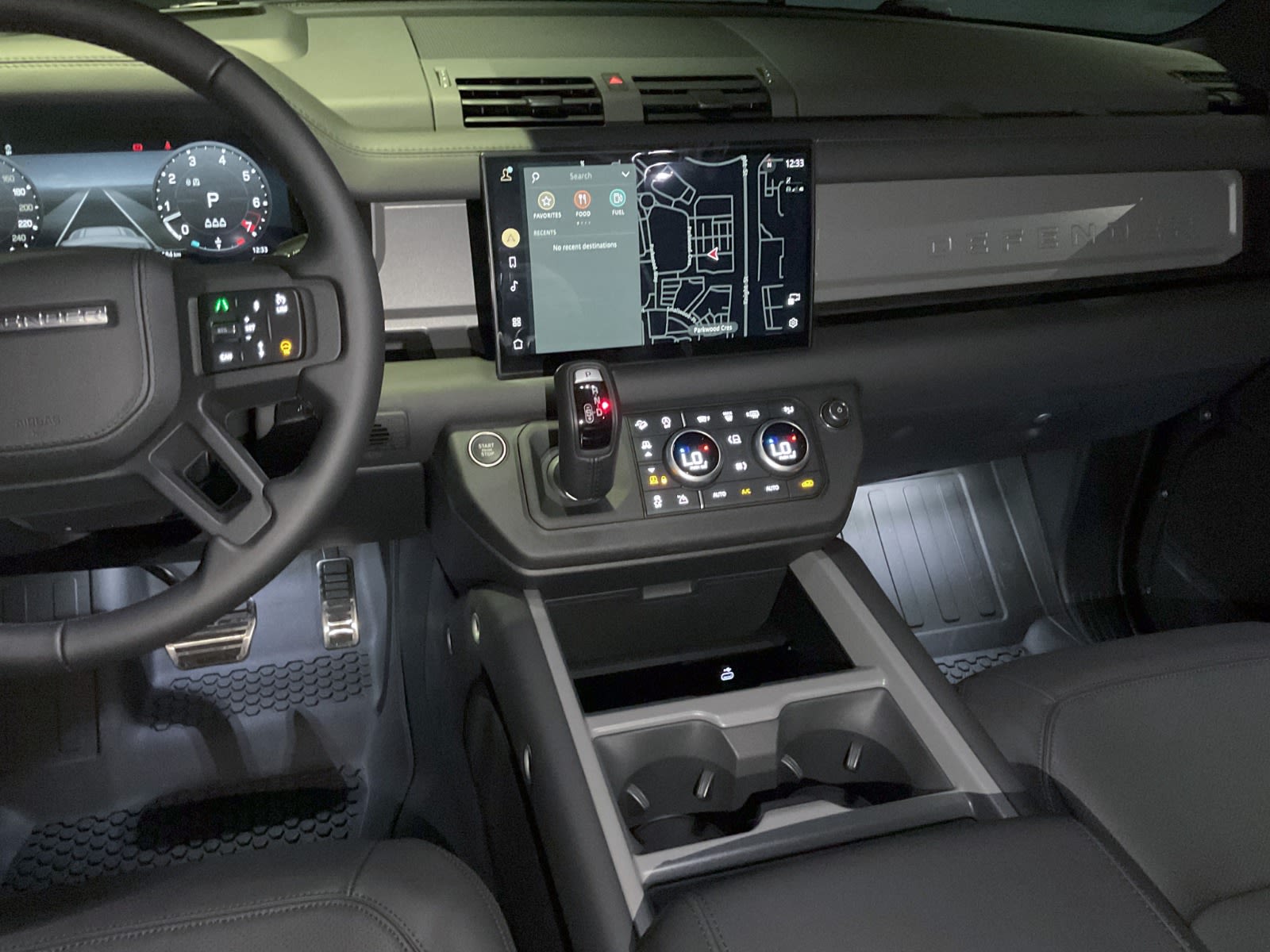 2025 Land Rover Defender V8, Vancouver, Cash