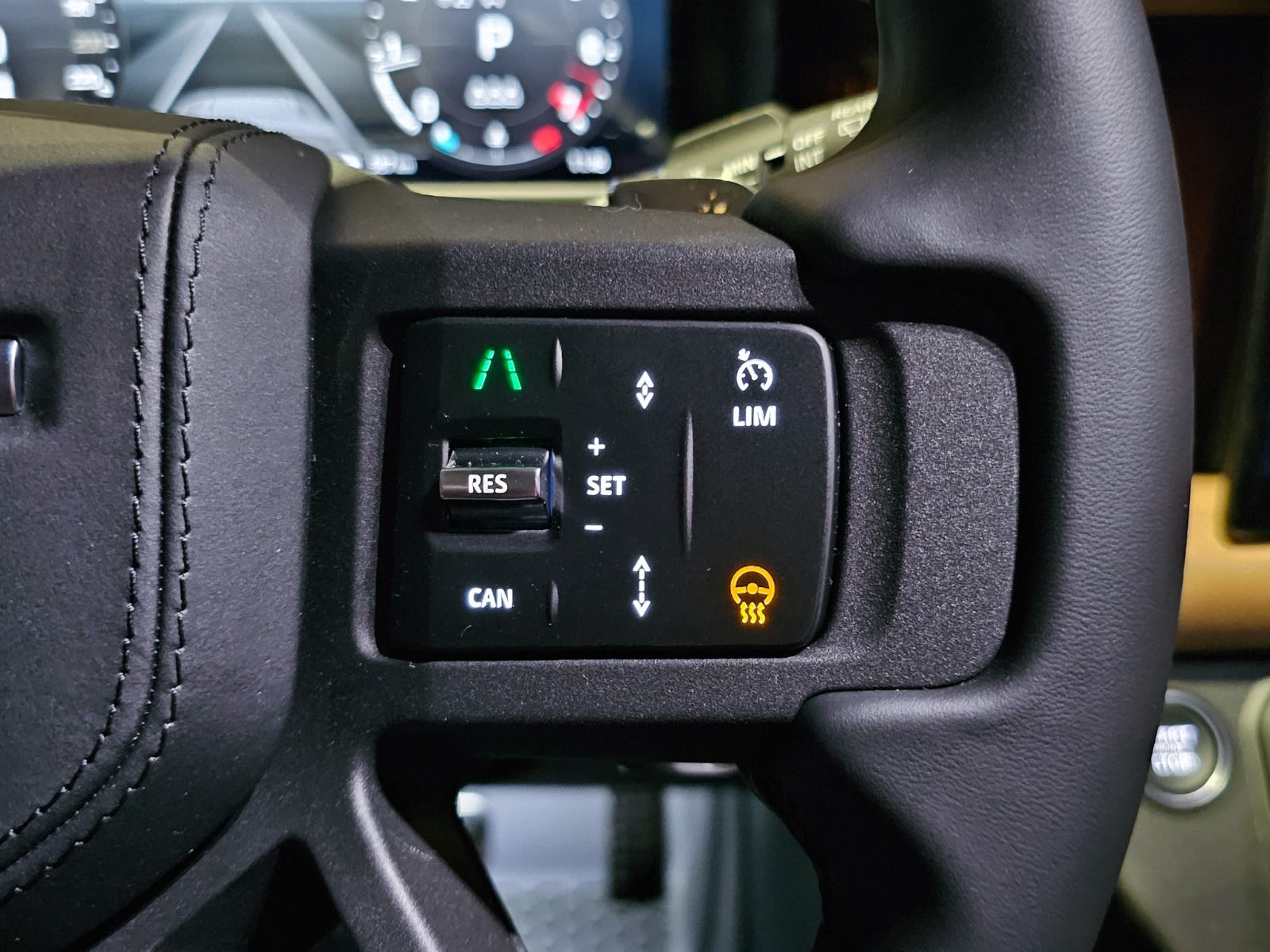2025 Land Rover Defender V8, Vancouver, Cash