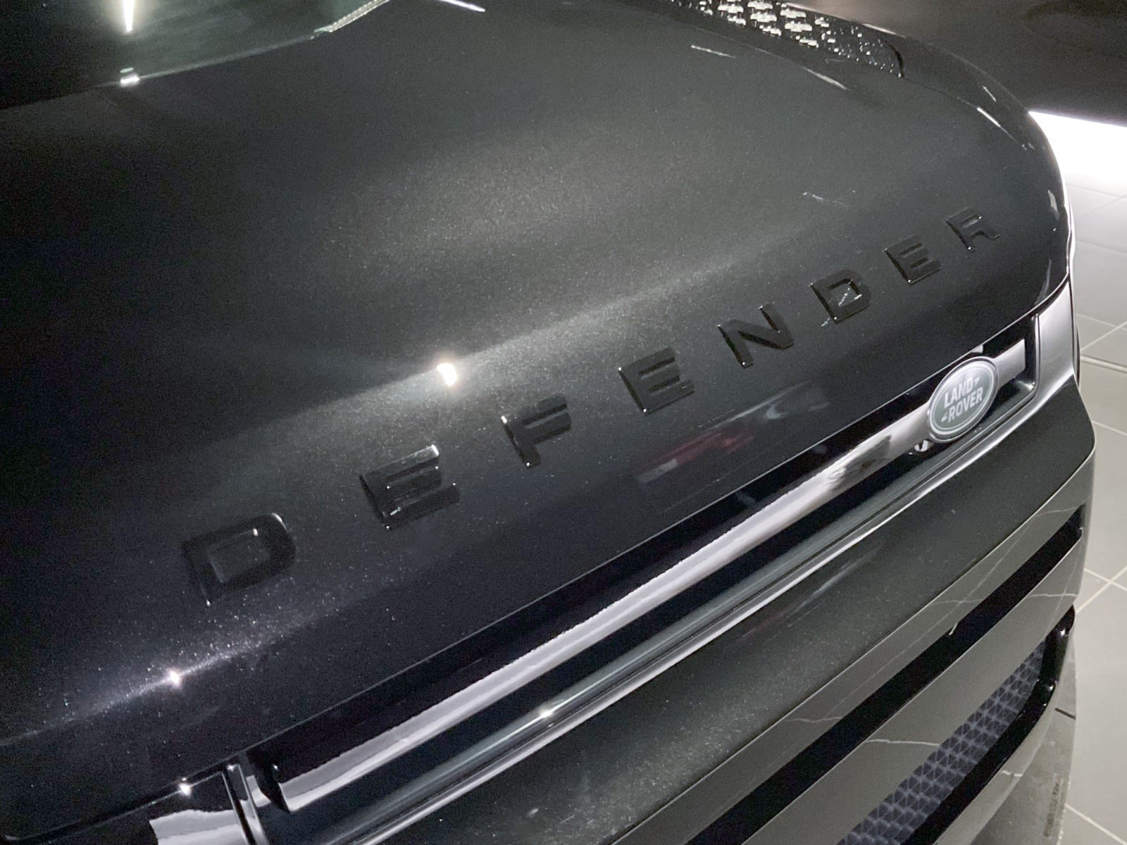 2025 Land Rover Defender X-Dynamic SE, Vancouver, Cash