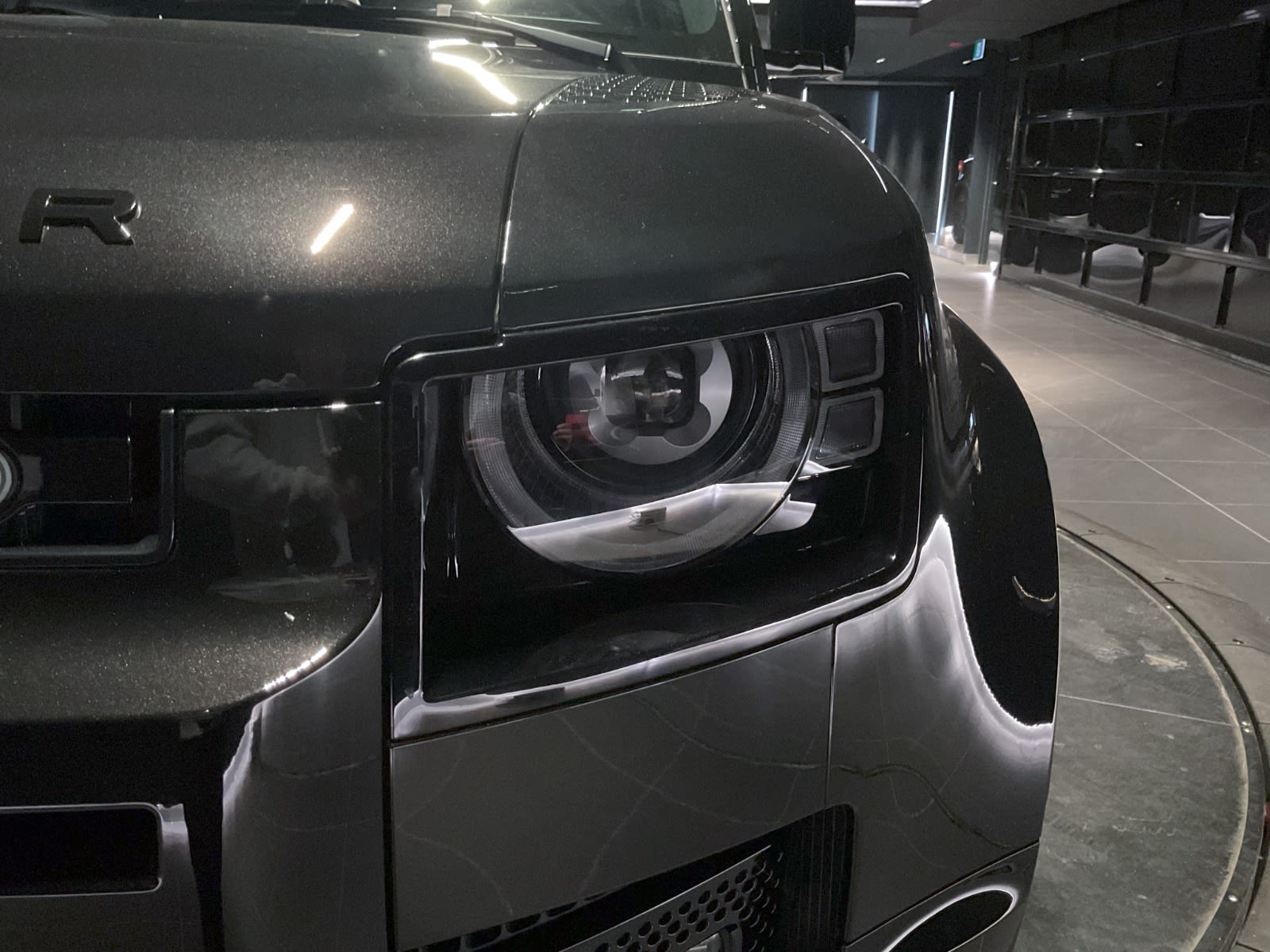 2025 Land Rover Defender X-Dynamic SE, Vancouver, Cash