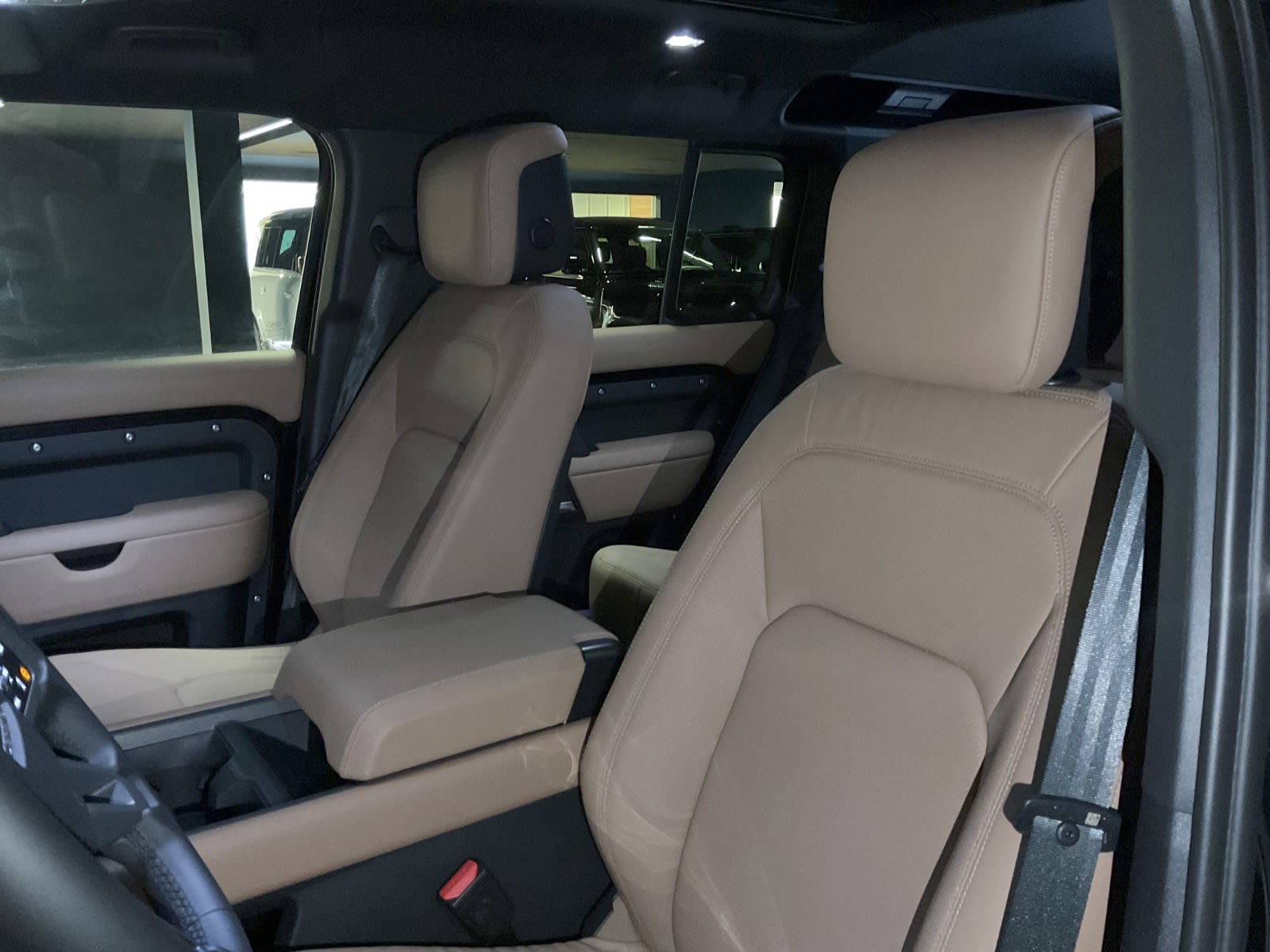 2025 Land Rover Defender X-Dynamic SE, Vancouver, Cash