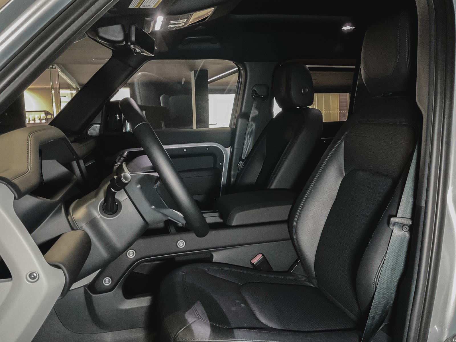 2024 Land Rover Defender S, Vancouver, Cash