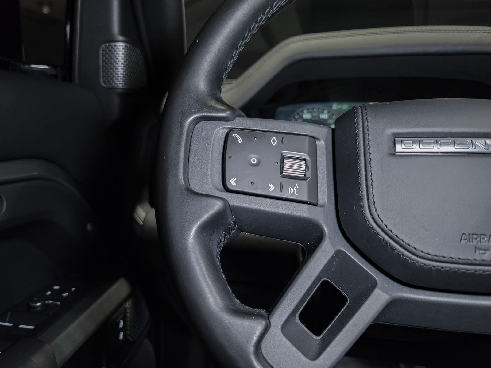 2022 Land Rover Defender X, Vancouver, Cash