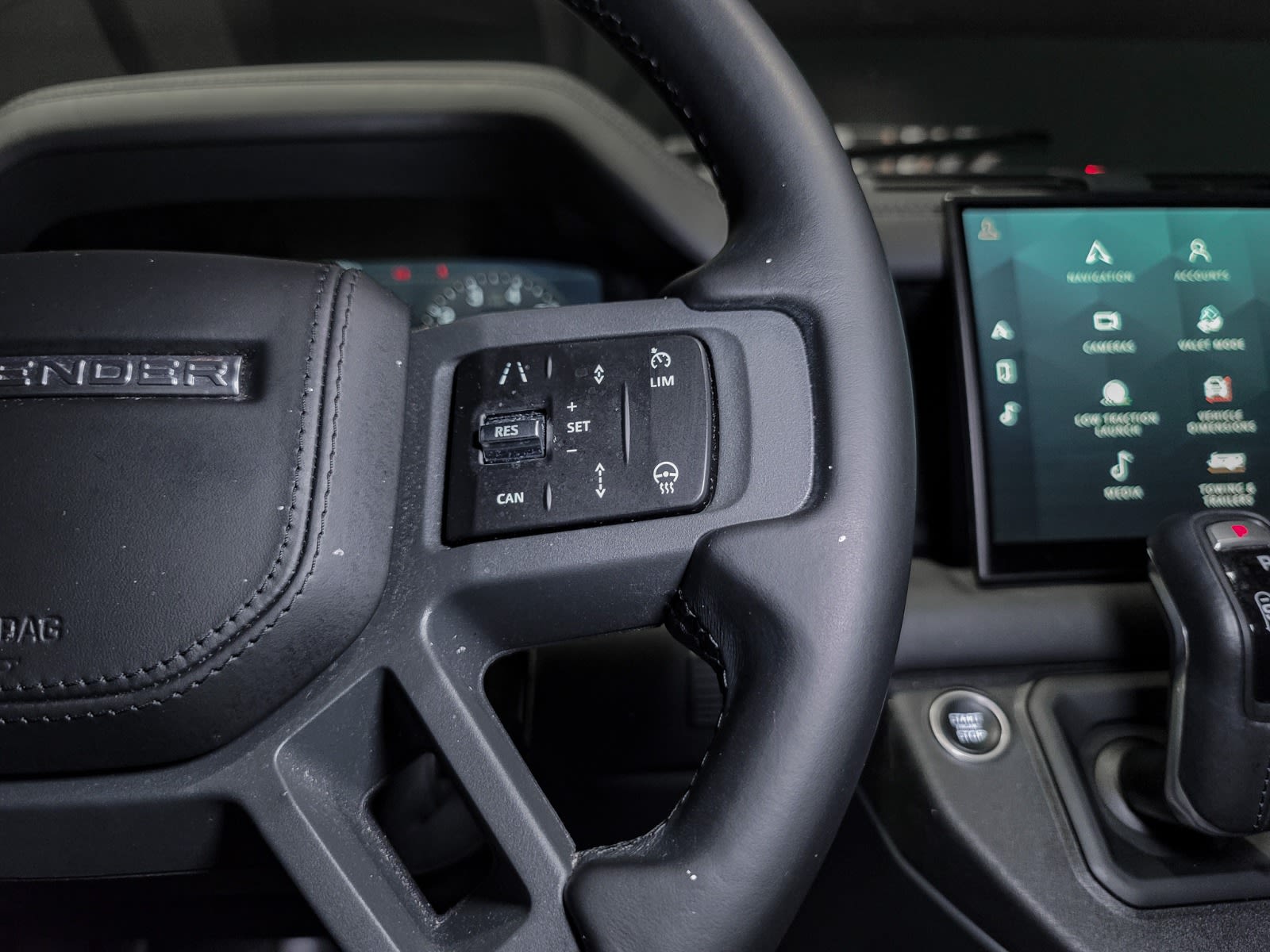 2022 Land Rover Defender X, Vancouver, Cash
