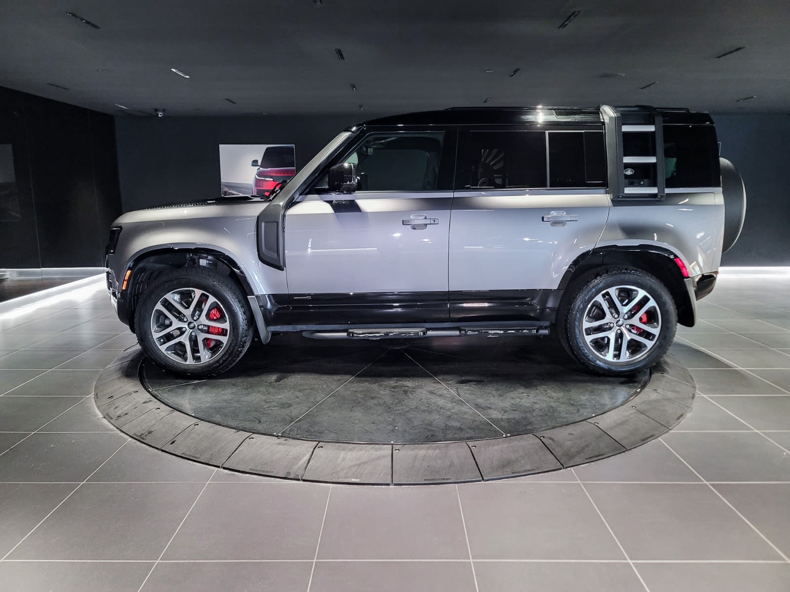2022 Land Rover Defender X, Vancouver, Cash