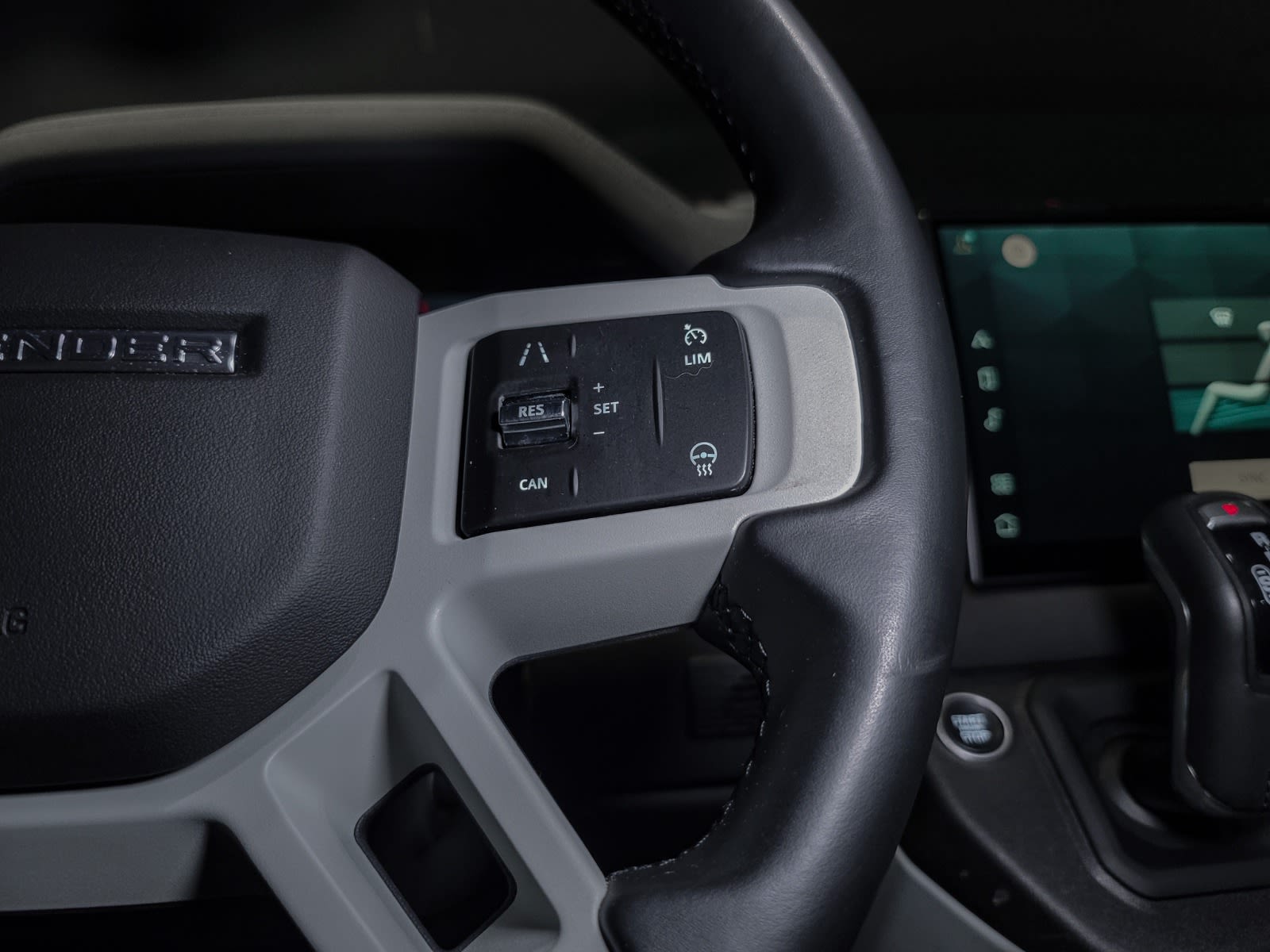 2022 Land Rover Defender X-Dynamic SE, Vancouver, Cash