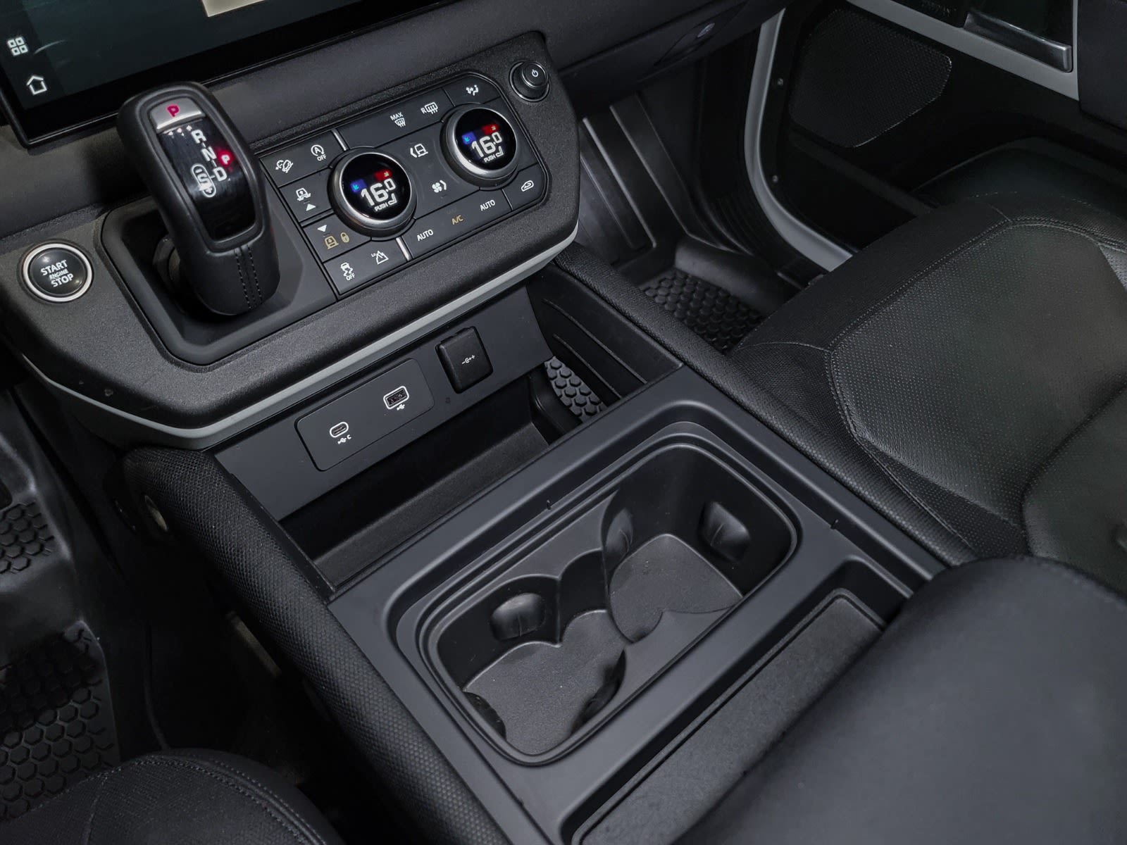2022 Land Rover Defender X-Dynamic SE, Vancouver, Cash
