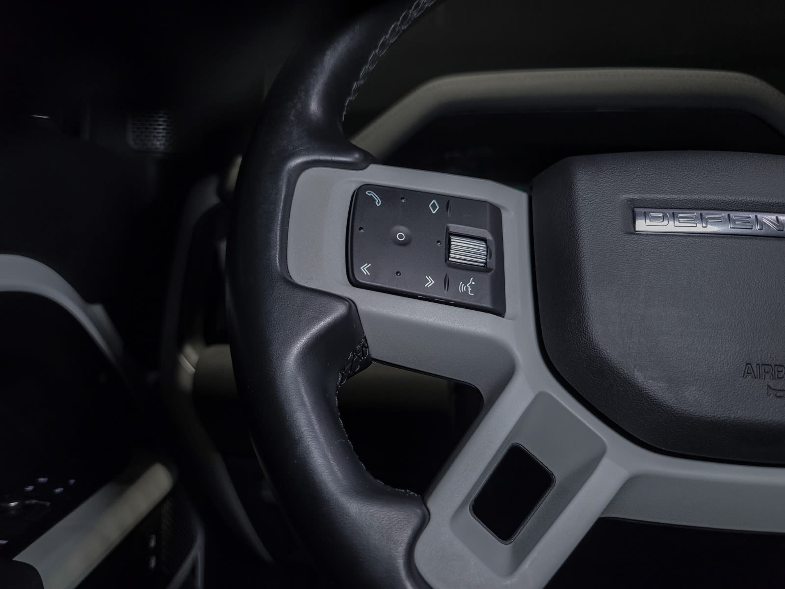 2022 Land Rover Defender X-Dynamic SE, Vancouver, Cash
