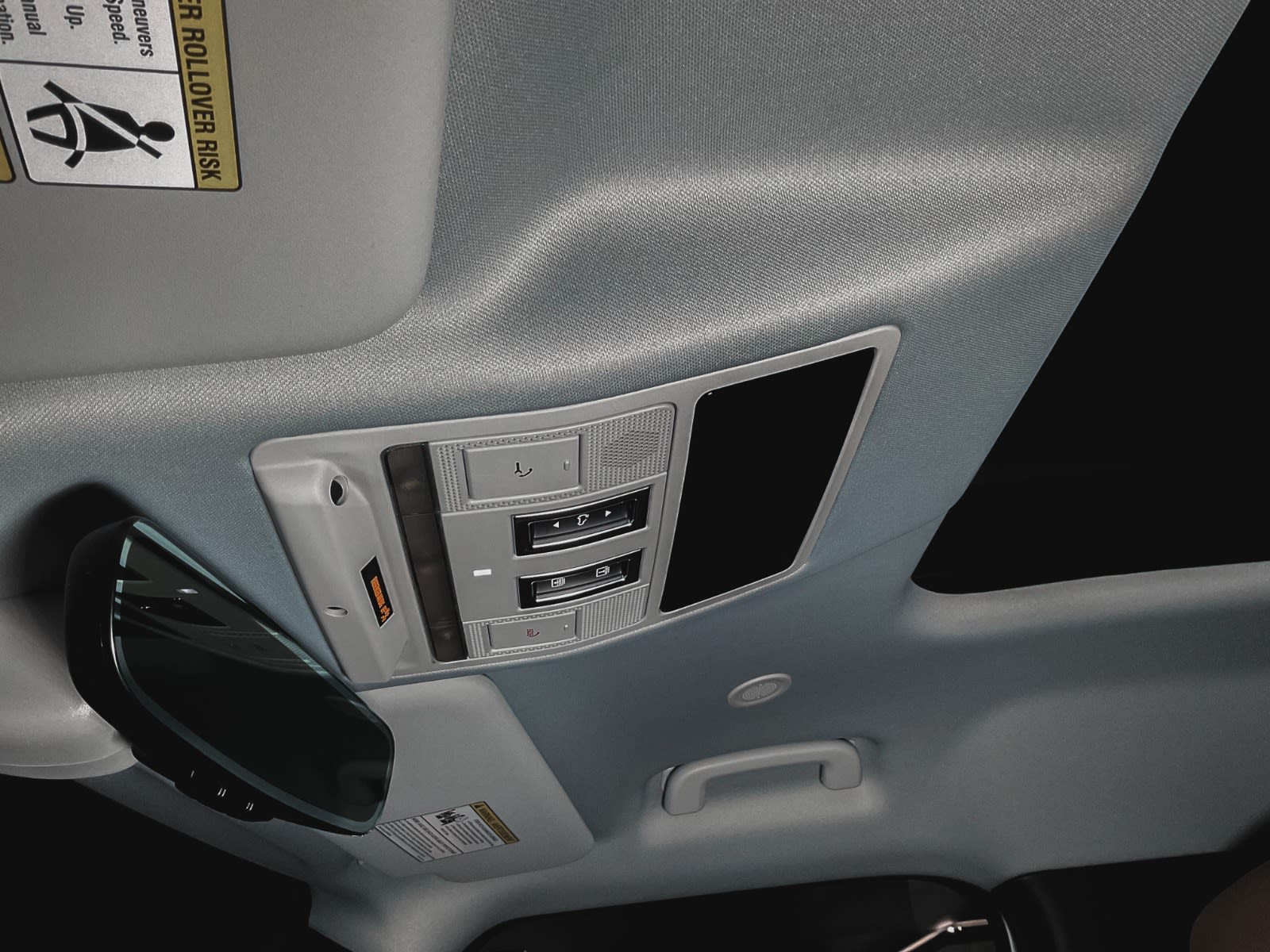2025 Land Rover Defender S, Vancouver, Cash
