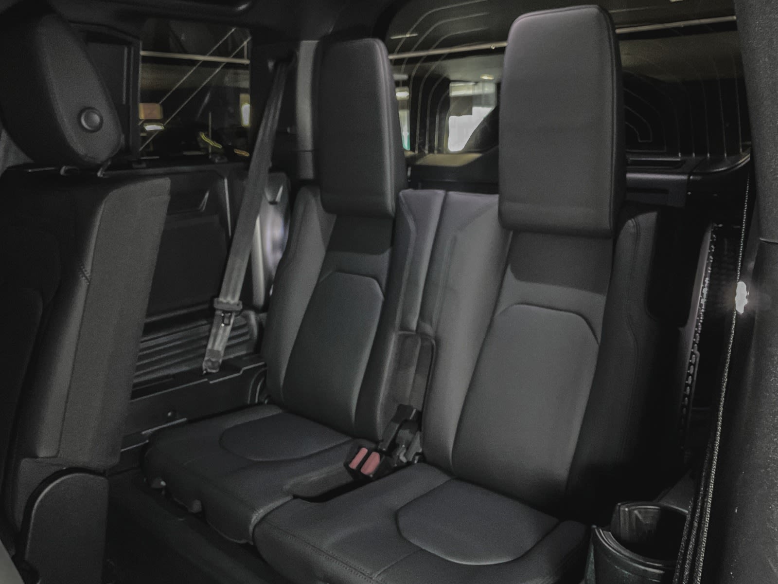 2025 Land Rover Defender X-Dynamic SE, Vancouver, Cash