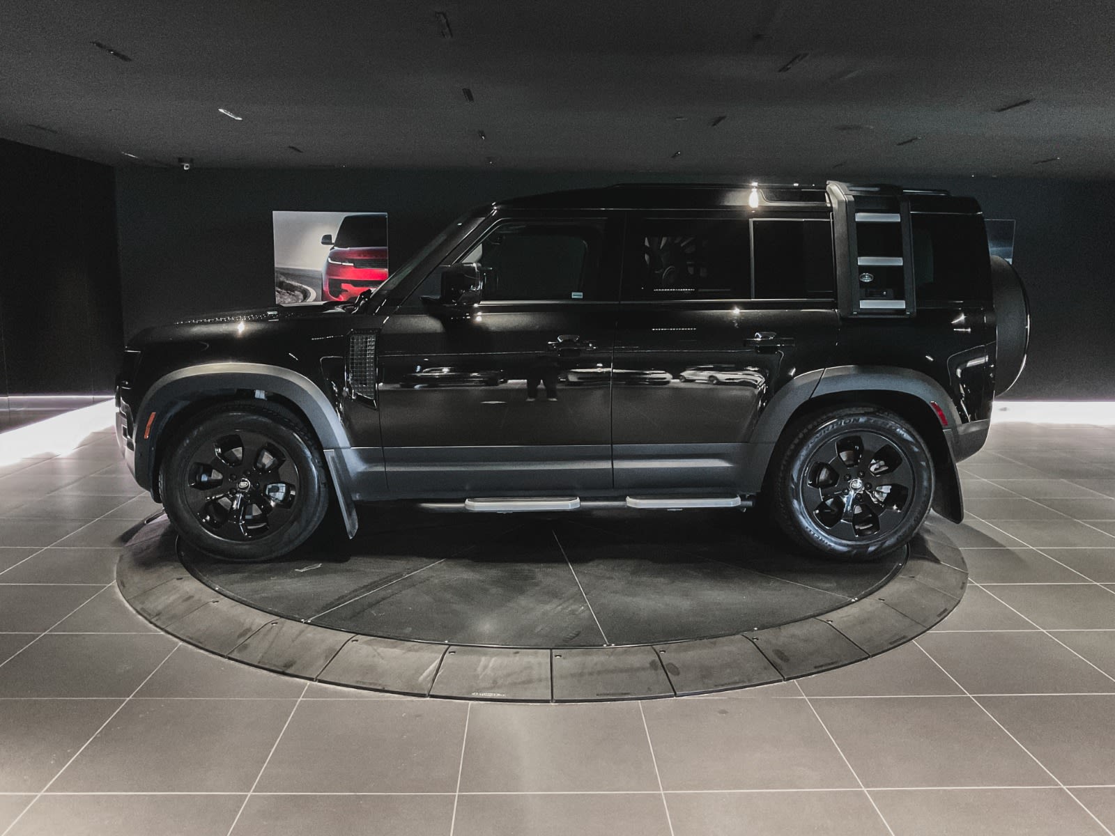 2023 Land Rover Defender S, Vancouver, Cash