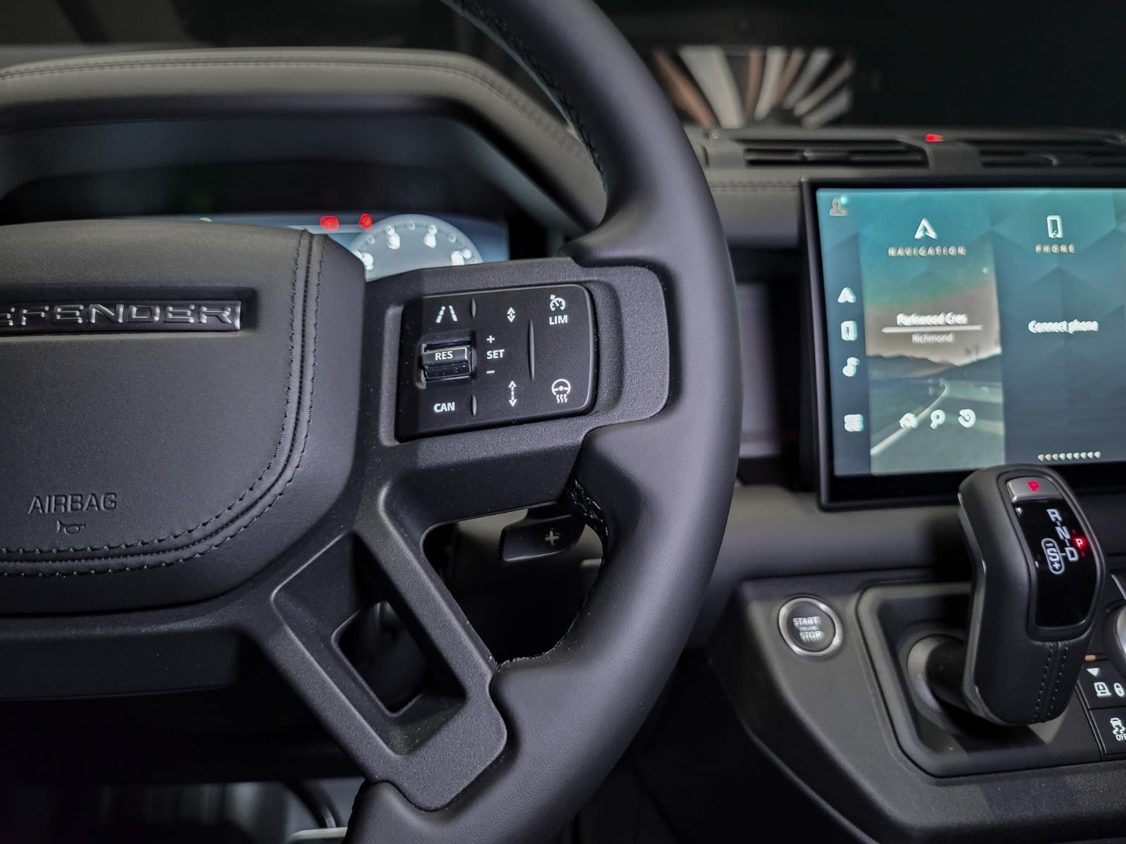 2025 Land Rover Defender V8, Vancouver, Cash