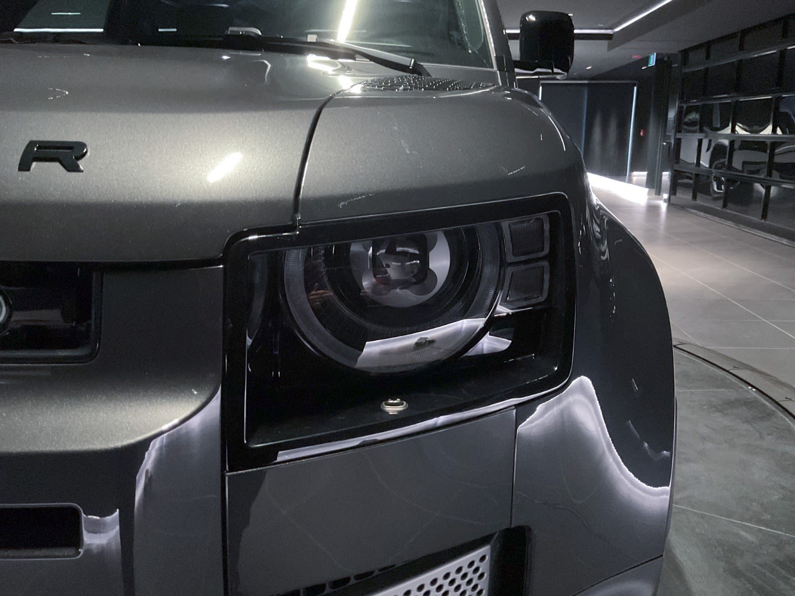 2025 Land Rover Defender S, Vancouver, Cash