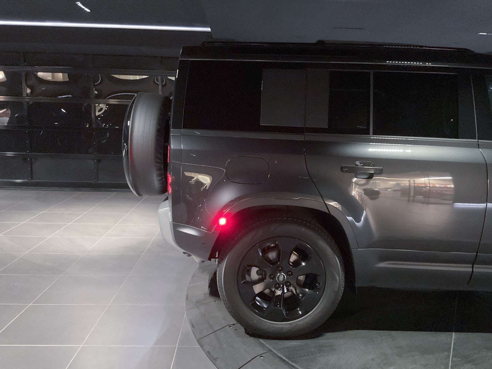 2025 Land Rover Defender S, Vancouver, Cash