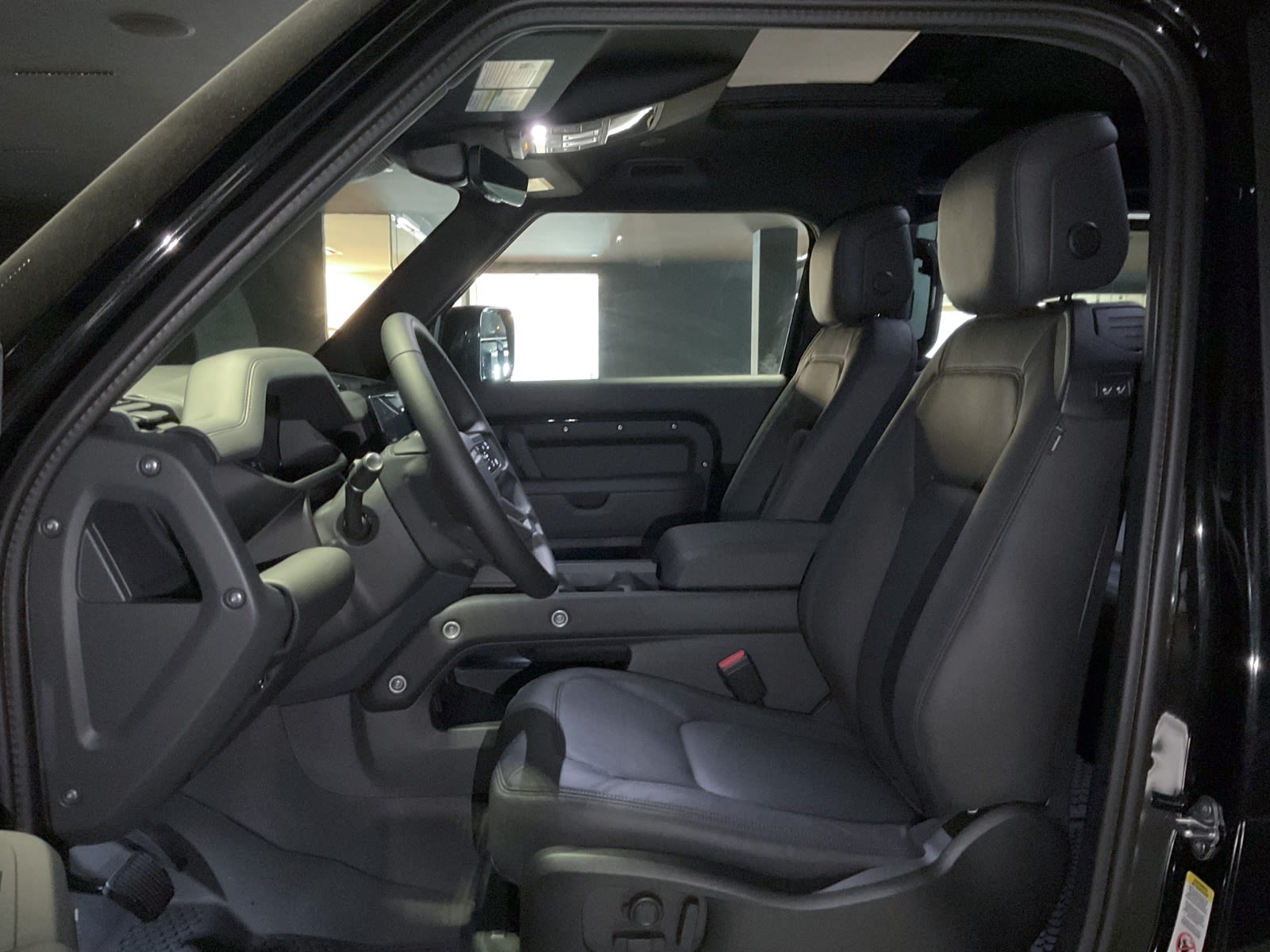 2025 Land Rover Defender S, Vancouver, Cash