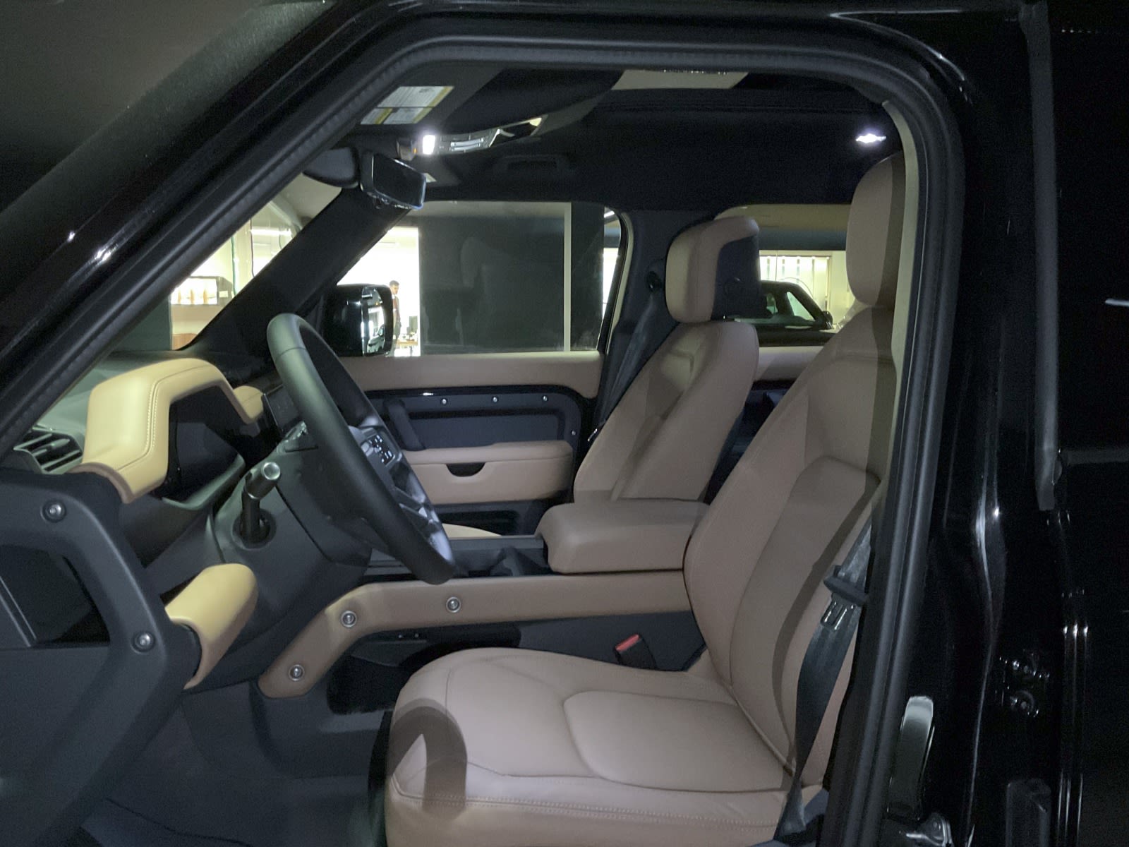 2025 Land Rover Defender S, Vancouver, Cash