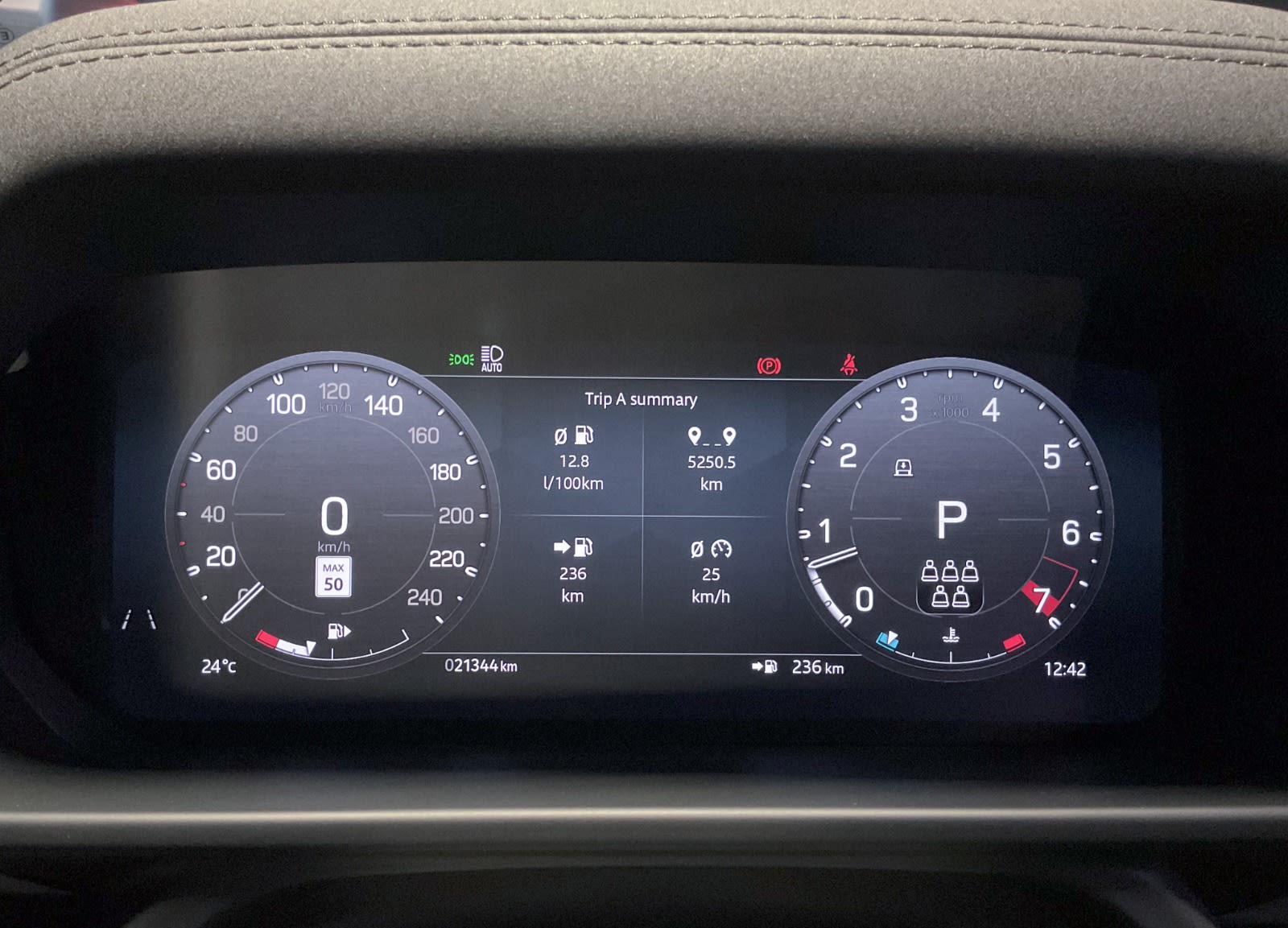 2023 Land Rover Defender S, Vancouver, Cash