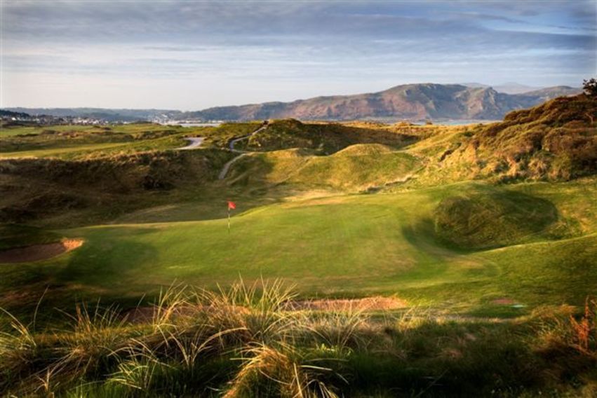 North Wales Golf Club, Llandudno and Colwyn Bay Book a golf break or