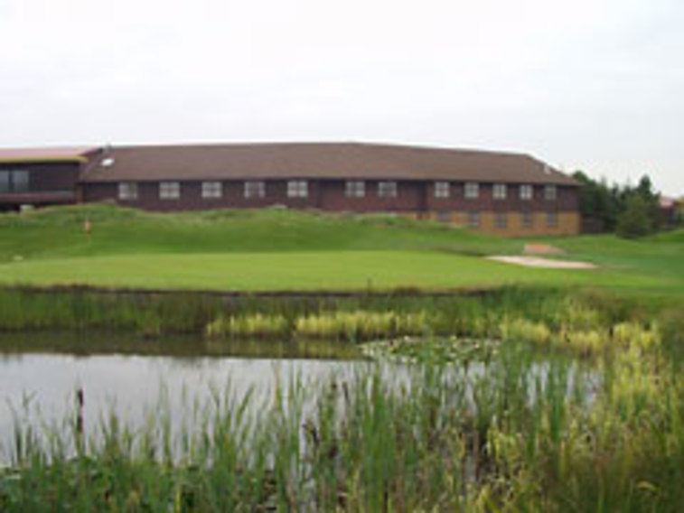 The Essex Golf & Country Club, Essex Book a golf break or golf holiday