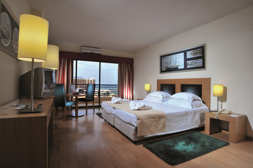 vilamoura chat rooms Tivoli marina vilamoura welcomes families and offers the following facilities and services to ensure they have an enjoyable stay: accommodation • 1 child allowed per room accompanied by 2. vilamoura chat rooms Tivoli marina vilamoura welcomes families and offers the following facilities and services to ensure they have an enjoyable stay: accommodation • 1 child allowed per room accompanied by 2.