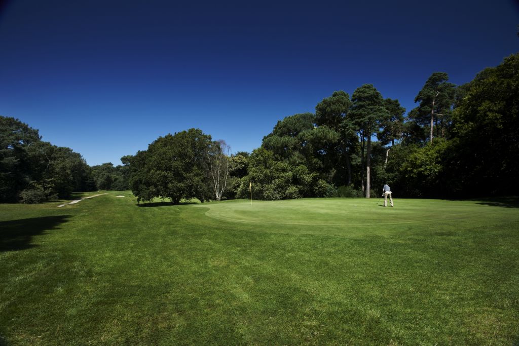 The Lodge at Meyrick Park, Bournemouth, Dorset Book a golf break or