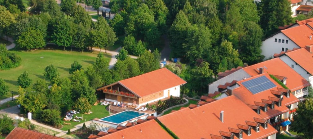 Das Hotel Drei Quellen Therme liegt im bayrischen Bad Griesbach. (Foto: Hotel Drei Quellen Therme)