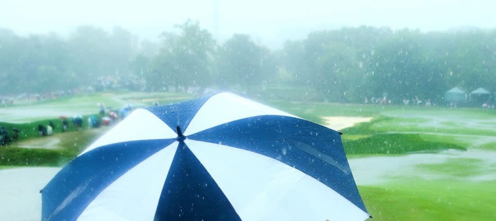 Anhaltender Regen sorgte auf der chinesischen Ferieninsel Hainan Island dafür, dass in der zweiten Runde der Blue Bay LPGA nur wenige Löcher gespielt werden konnten.