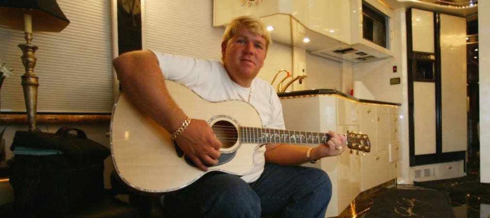 Erstmal mit der Band durchstarten, dann die eigene Radio Show - läuft für John Daly. (Foto: Getty)