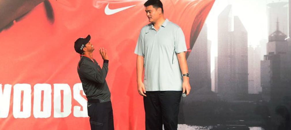 Tiger Woods traf in China Ex-NBA-Star Yao Ming und wirkte im Vergleich wie ein Zwerg.