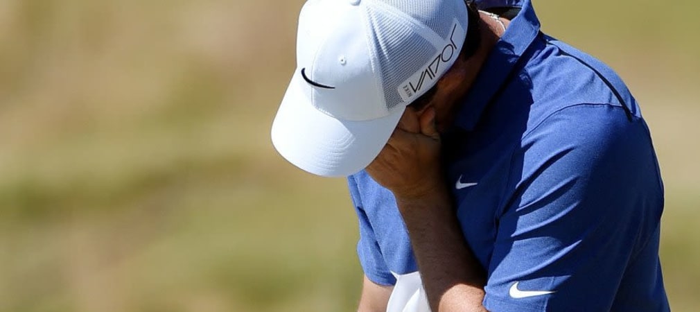 Großes Pech für den fußballbegeisterten Rory McIlroy. Er verletzte sich beim Kicken am Fuß.