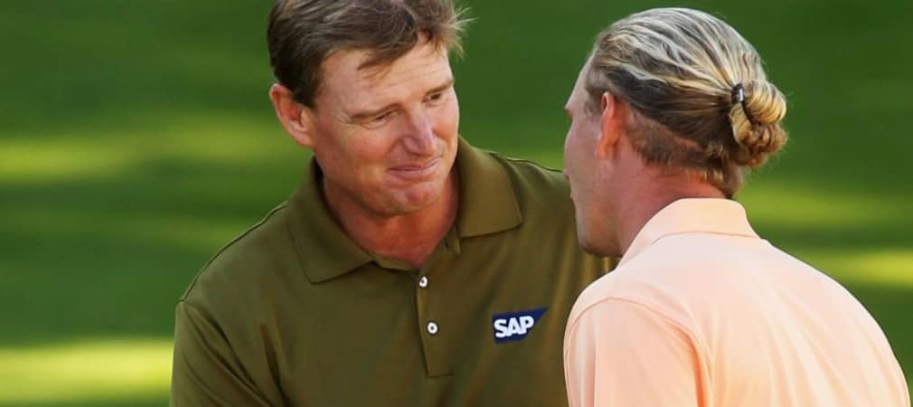 Marcel Siem (r.) spielt in den ersten beiden Runden der Joburg Open an der Seite des Ex-Majorsiegers und Lokalmatadors Ernie Els.