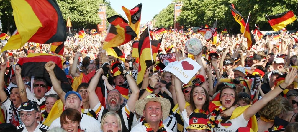 Jubel in Deutschland? Laut KPMG überflügelt die Bundesrepublik bald England hinsichtlich der Anzahl registrierter Golfer. (Foto: Getty)