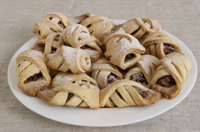 Рецепт печенья с яблоками и орехами: пальчики оближешь!