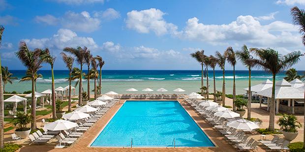 CheapCaribbean_Vacation_4-Star-Jamaica-Hilton-Getaway-w/Air
