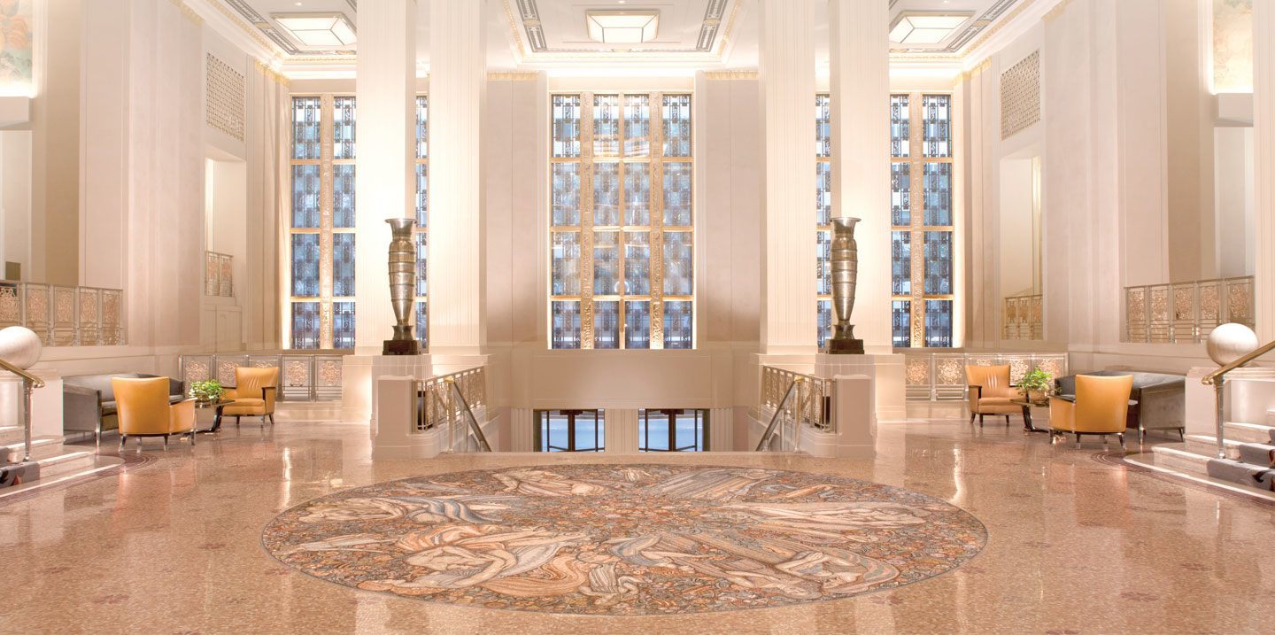 Hilton_New-York-Hotel_World-Famous-Luxury-Manhattan-Hotel