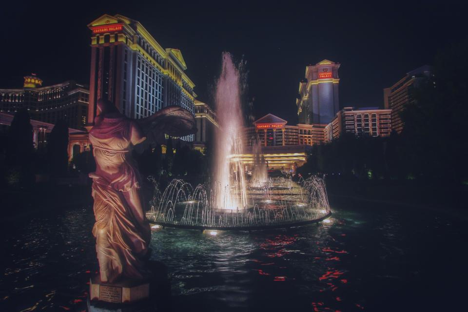 Priceline_Las-Vegas-Hotel_3-Nights-on-the-Vegas-Strip-w/Air
