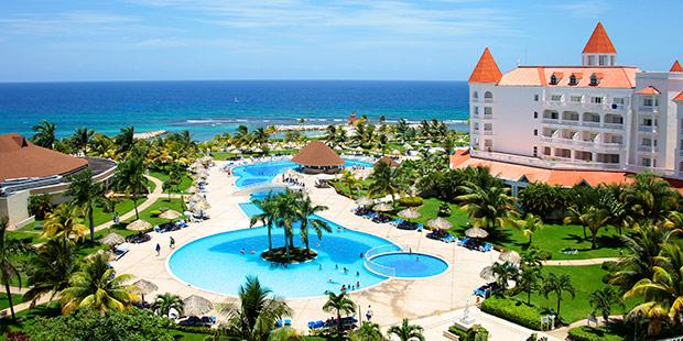 CheapCaribbean_Caribbean-Vacations_Luxury-Bahia-Principe-Packages-at-35-45%-OFF