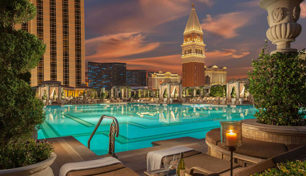 The-Venetian_Las-Vegas-Hotel_Suites-at-Luxury-Resort-on-the-Vegas-Strip