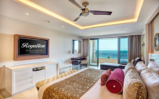 bookit.com_Mexico-Hotel_Luxury-Cancun-Resort-Over-65%-OFF-