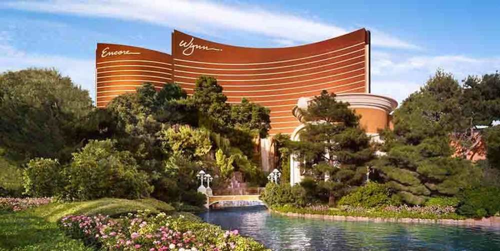 Expedia_Hotel_Last-Minute-Hotel-&-Vacation-Deals-up-to-50%-OFF