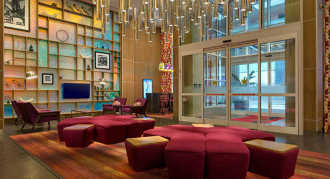 Hilton_New-York-Hotel_Hilton-NYC-Hotel-Deals-+-$100-AMEX-Gift-Card