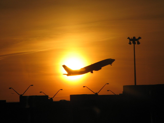 Frontier_Flight_50%-OFF-Select-Autumn-&-Winter-Flights