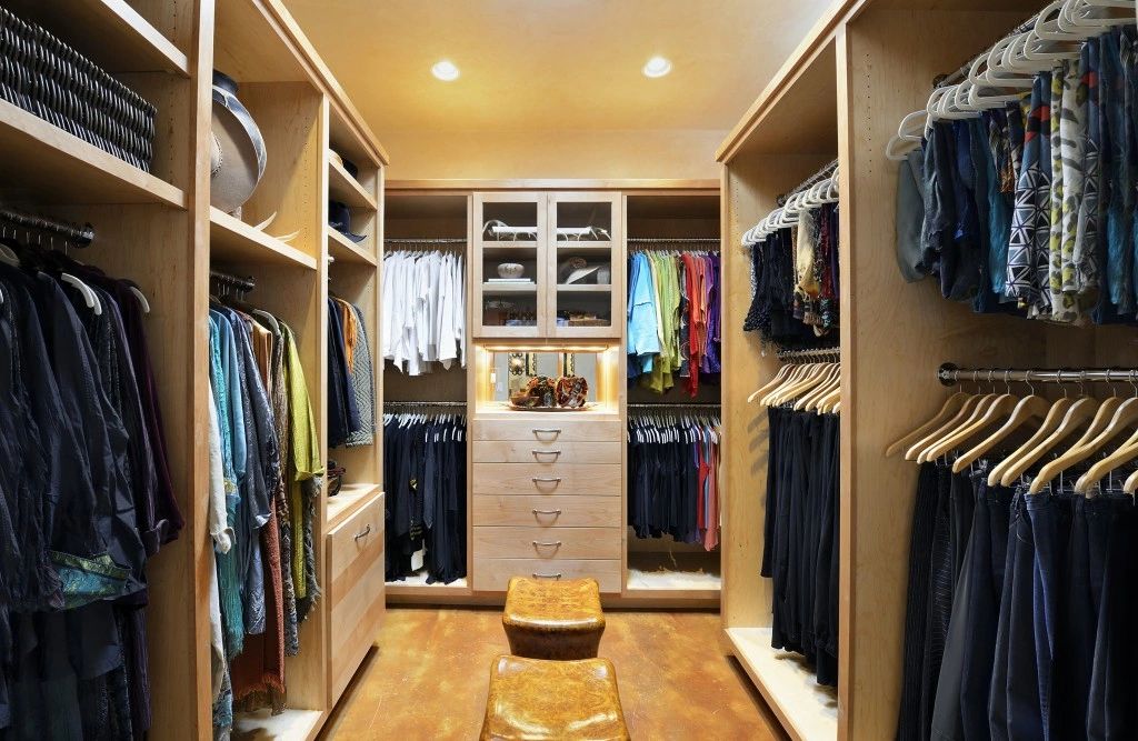 Custom Beige Closet