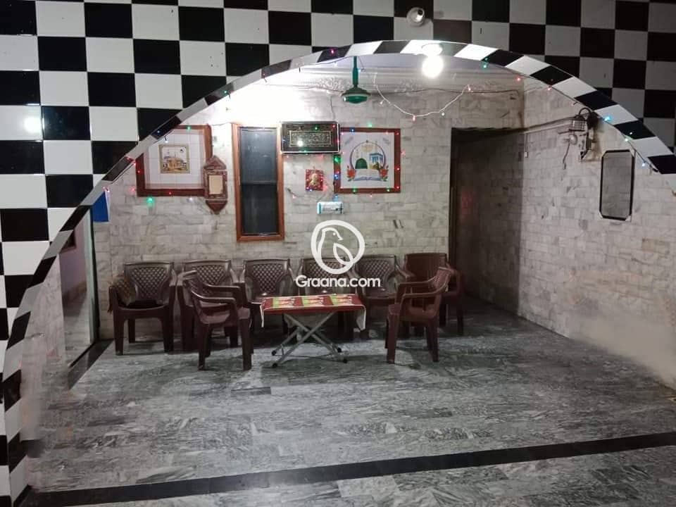 4 bedroom flat in shahi bazar
