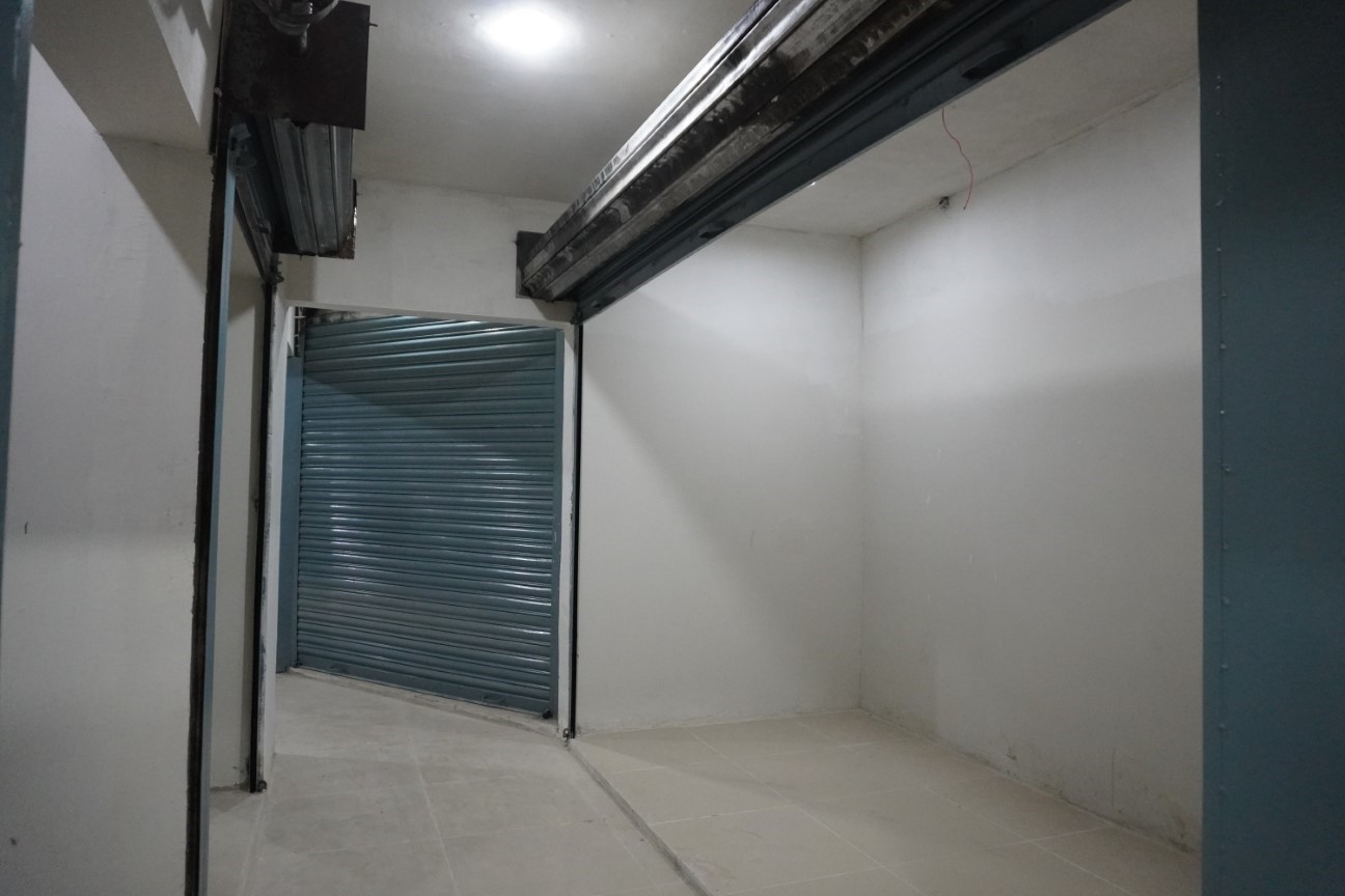 70 Ft² Shop for Sale In Orangi Town, Karachi