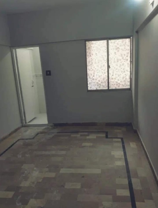 650 Ft² Flat for Sale In SITE Area, Karachi